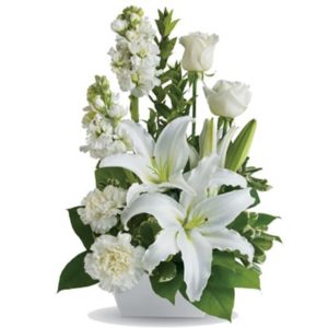 White Lilies, Carnation And Roses — Experienced Florists in Toronto, NSW