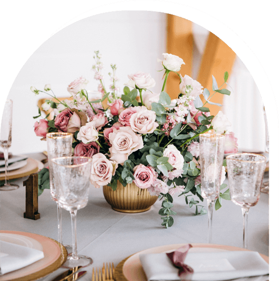 Flowers As Table Centerpiece — Experienced Florists in Toronto, NSW